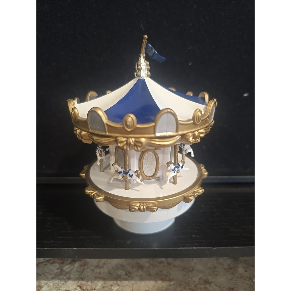 VTG 1997 Trendmasters Winter Wonderland Replacement Part Original Merry Go Round